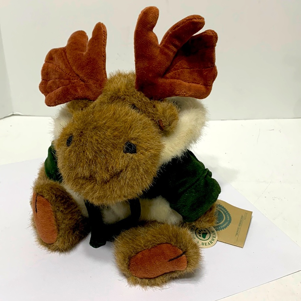 Monte Mooselton plush